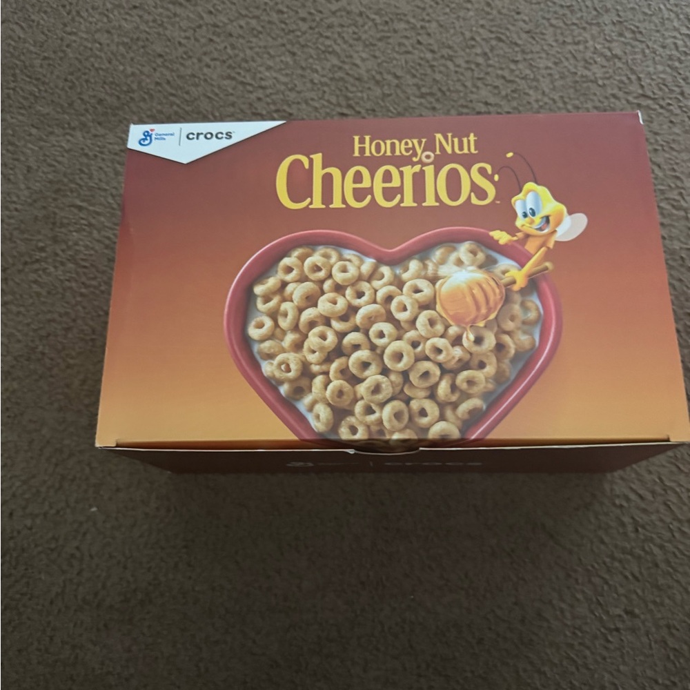 Honey Nut Cheerios Crocs Collaboration Box M9/W11